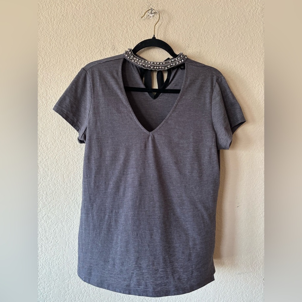 Boston Proper Embellished Collar V Neck Short Sleeve Tee Tie‎ Back Small